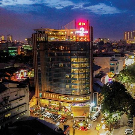 Hermes Palace Hotel Medan Exterior photo