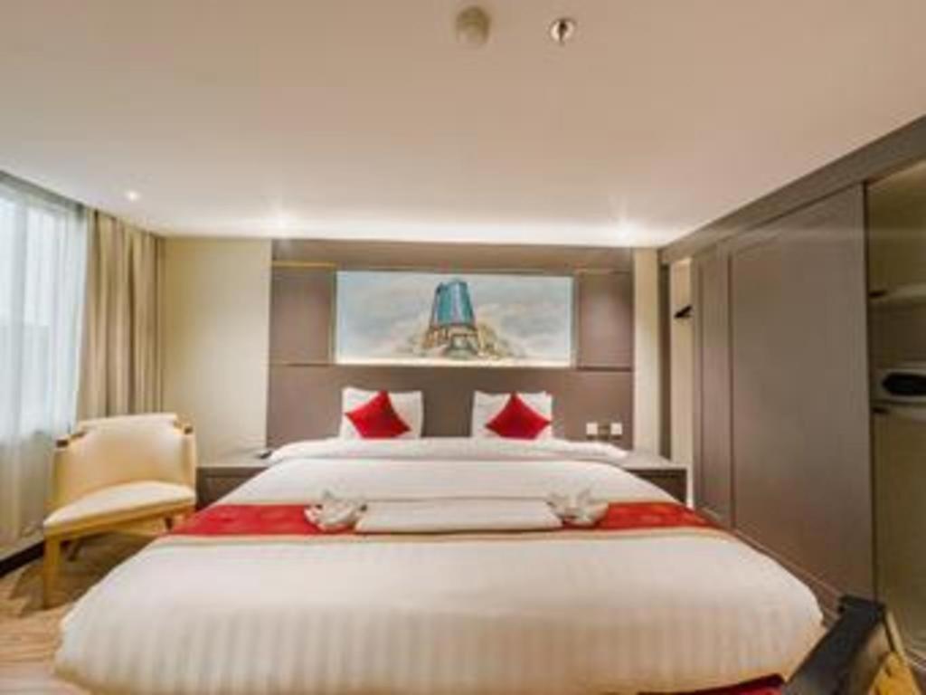 Hermes Palace Hotel Medan Exterior photo